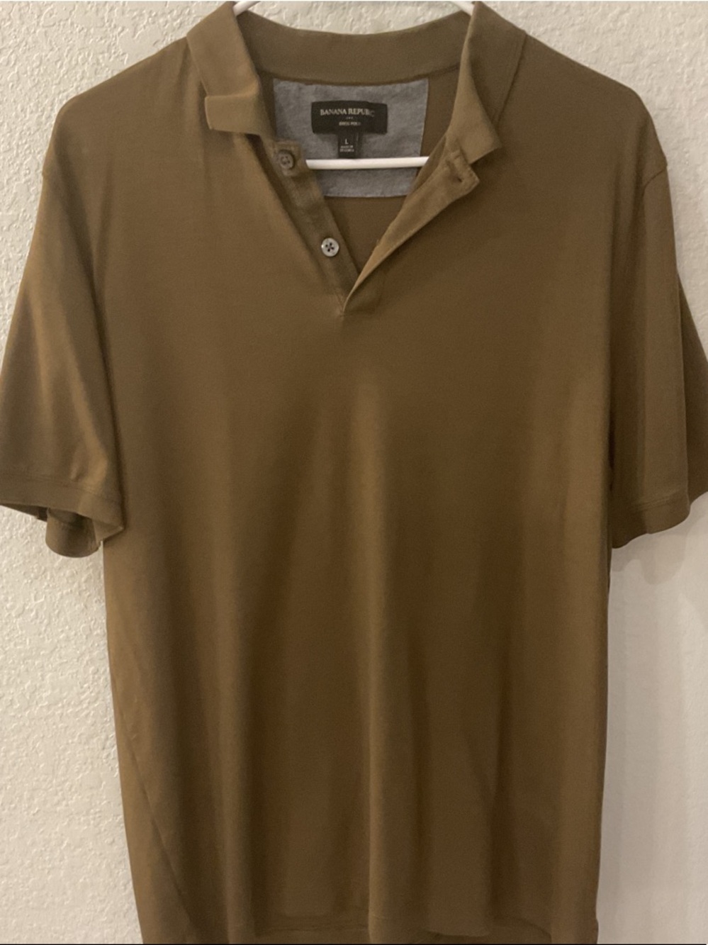 Banana Republic Men's light Olive Short-Sleeve Polo
